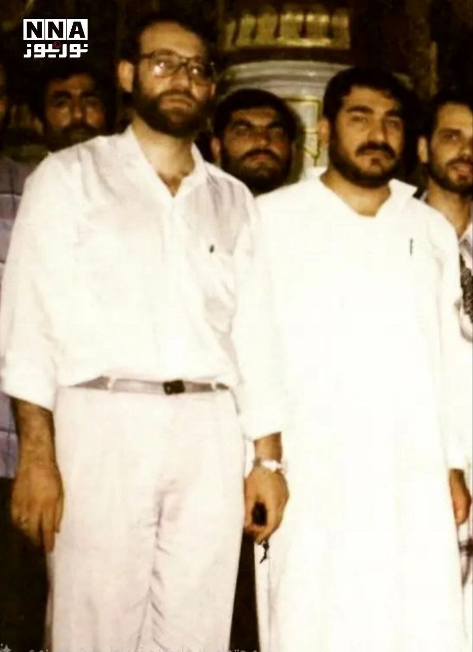 تصویری از شهید لاریجانی و شهید شمخانی در لباس احرام