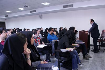 یک دانشجوی دیگر خفت شد