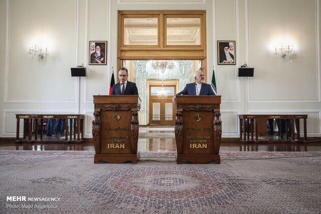 ظریف و هایکو ماس