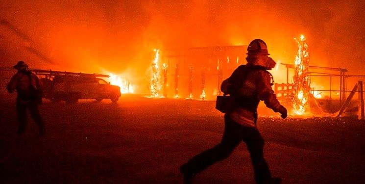 وضعیت قرمز برای 26 میلیون از ساکنان غرب آمریکا +فیلم‌های آتش‌سوزی گسترده در کالیفرنیا و آریزونا