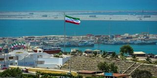 اصلاحاتِ اقتصادی پساجنگ؛ آیا می‌توان تغییر را از مناطق آزاد آغاز کرد؟ | ریشه شکست نهادی مناطق ویژه اقتصادی در ایران
