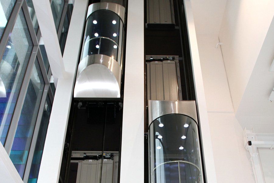 آسانسور هیدرولیکی چه مزایایی دارد؟