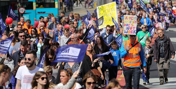 اعتصاب معلمان در انگلیس و ولز +جزئیات