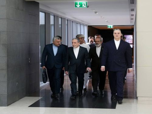 پایان مذاکرات ایران و آمریکا در عمان/ هیئت مذاکره‌کننده ایرانی به محل اقامت برگشت +فیلم