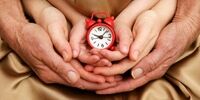 14 دلیل عمر کردن زیاد زنان نسبت به مردان!