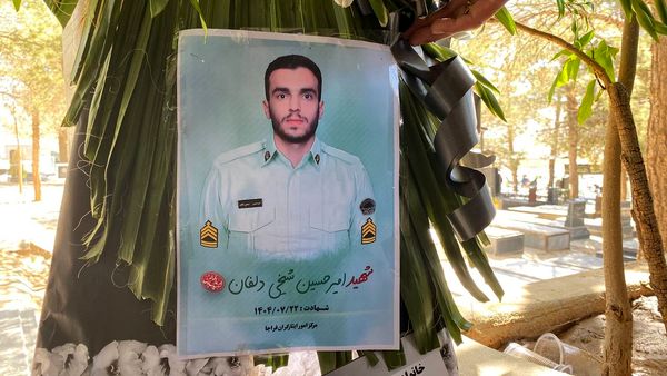 شهید دهه هشتادی مدافع امنیت تشییع شد + عکس