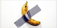 دعوای دو هنرمند بر سر یک موز چسبانده شده به دیوار!