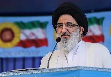 هشدار امام جمعه کرج به دشمنان: بدانید با شلیک اول، نیروهای مسلح ما فرصت شلیک بعدی به شما نخواهند داد/ شرکت نکردن در تجمعات شبانه ترک فعلی است که باید در محضر خدا نسبت به آن پاسخگو بود