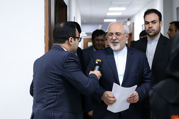 افتتاح دهمین نمایشگاه بورس، بانک و بیمه