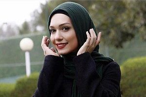 خانم بازیگر مشهور ایرانی مدل لوازم آرایش شد! + عکس