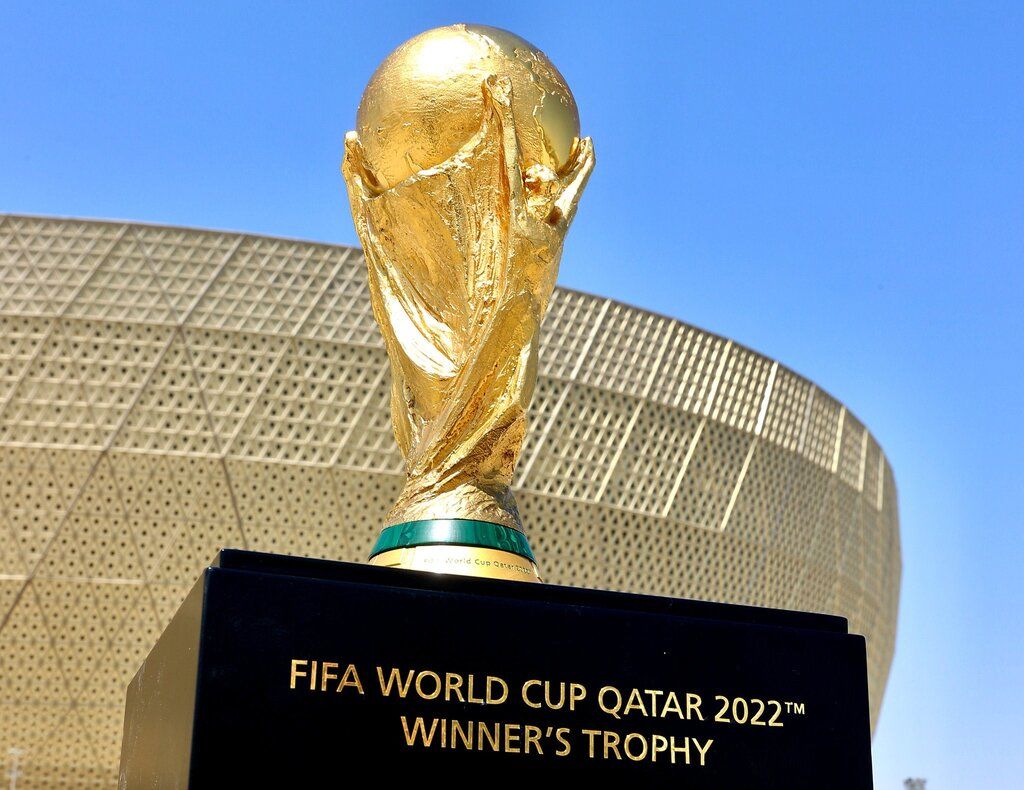 بازیکنان این تیم بدون لباس اصلی به جام جهانی قطر رفتند!