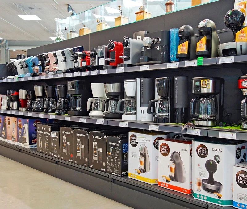 پشت‌پرده رونق فروش لوازم خانگی «پشت‌ِ ویترینی» | پازوکی: ویترین‌فروشی قبلا برای کالاهای خارجی بود اما... | رجایی: مراقب کالاهای تعمیر شده باشید