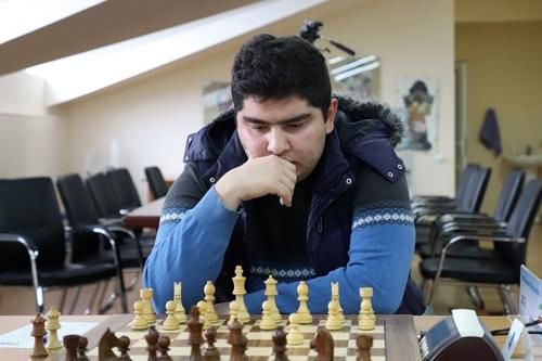 درخواست معافیت از سربازی برای نابغه شطرنج ایران