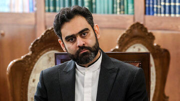 نماینده نزدیک به جلیلی به خارج از کشور رفت/ مقصد سفر ثابتی کجاست؟