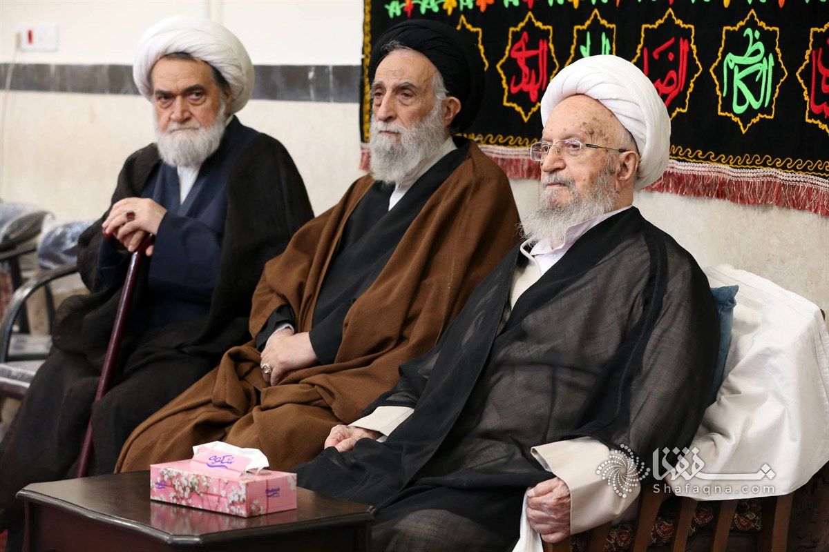 حضور آیت‌الله مکارم شیرازی در مراسم عزاداری شهادت فاطمه زهرا (س) + عکس 5