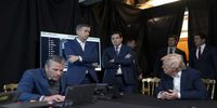 وزیر جنگ آمریکا و رئیس CIA در آستانه اخراج از دولت؟ | اسرائیل هیوم: ترامپ اخراج مخالفان توافق با ایران را از کابینه بررسی می‌کند | سرنوشت روبیو چه می‌شود؟
