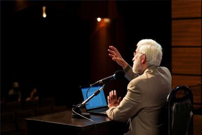 واقعیت مخالفت سعید جلیلی با کافه نشینی | او نمونه ای نچسب از آدم‌های ایدئولوژیک است | به همین چاه تحریم بسنده کنید و چاه اجتماعی حفر نکنید!