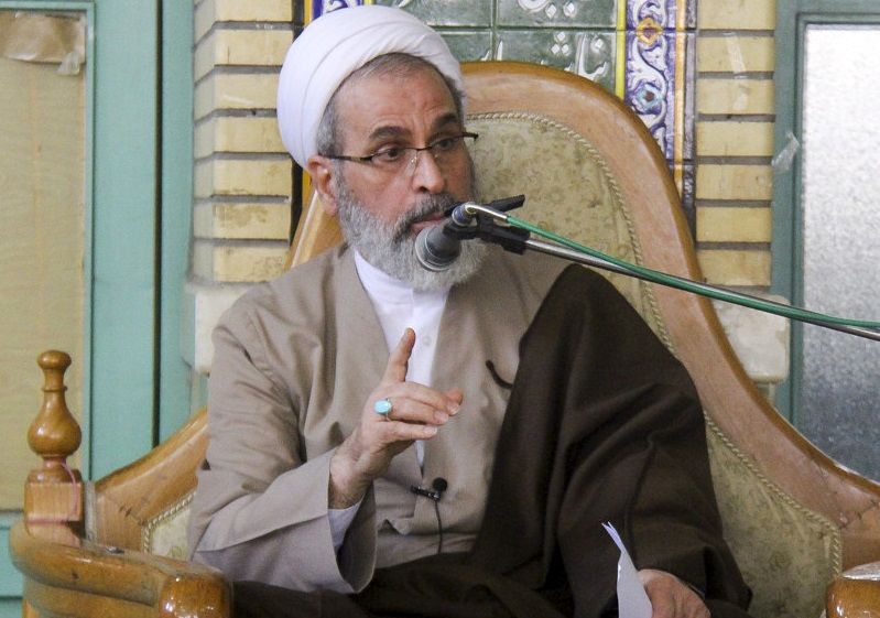 امام جمعه قم: با خشکسالی مواجه هستیم، باید توبه کنیم / مع الاسف برخی افراد از رشد گناه و بی عفتی در جامعه احساس آزردگی نمی‌کنن