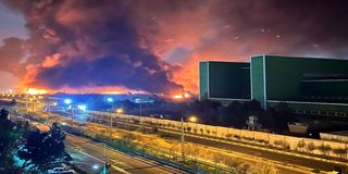 جنگ علیه ایران؛ روز هشتم | حملات موشکی جدید به تهران | یک انبار نفت در تهران مورد حمله قرار گرفت | وزیر جنگ آمریکا: هیچ کسی ما را به خطر نمی اندازد