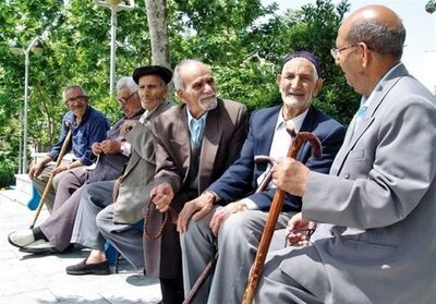 خبر مهم برای این بازنشستگان/ جزئیات وام ضروری اعلام شد