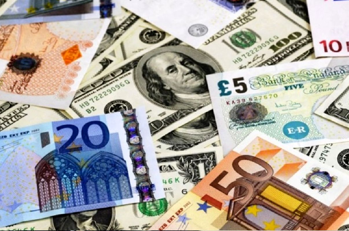 مسیر قیمت‌ ارز در بازار تهران/ قیمت دینار عراق و لیر ترکیه بالا رفت
