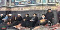 حضور فرزندان رهبر شهید در مراسم چهلم ایشان در حرم رضوی +عکس