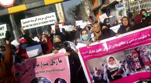 جزئیات تظاهرات اعتراضی و تیراندازی نیروهای طالبان به زنان معترض در کابل