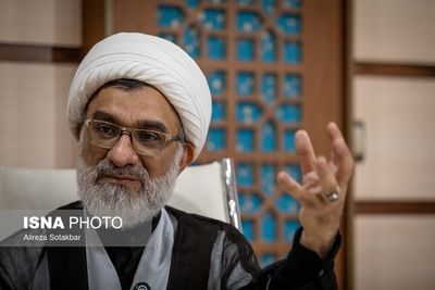 خسروپناه: تعامل ما با دنیا باید تغییر کند/ اگر قرار باشد سیاست خارجی ما با همین الگو ادامه پیدا کند، بهتر است تعطیل شود/ در مسئله حجاب، تصمیم های عجولانه، آبکی و احساساتی عده‌ای کارساز نیست