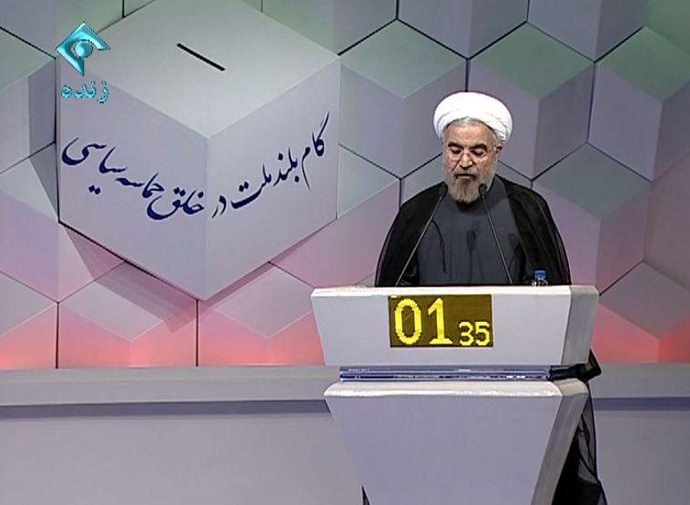 مخالفت روحانی با لغو پخش زنده مناظره ها
