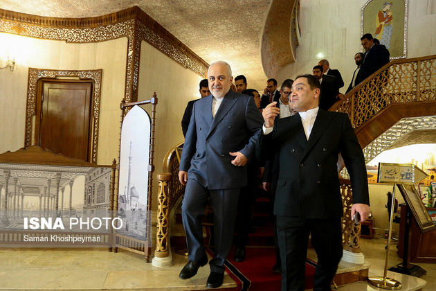 دیدار ظریف با وزیرخارجه ترکیه در اصفهان