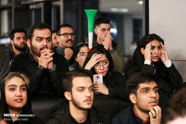 تماشای ایران-ژاپن در سطح شهر تهران