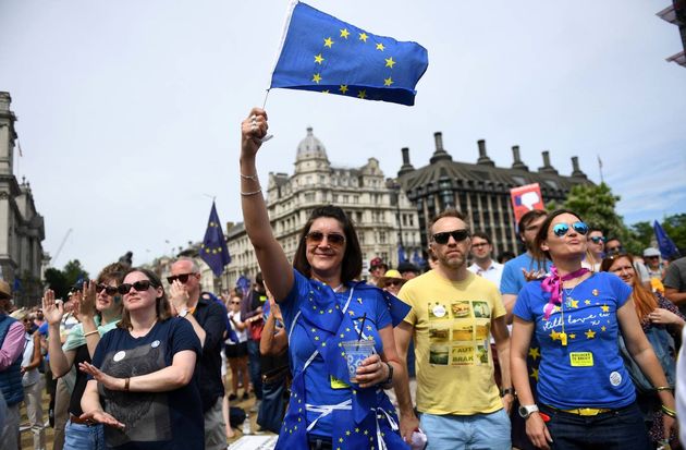  تظاهرات صدهزار نفری حامیان اتحادیه اروپا در لندن