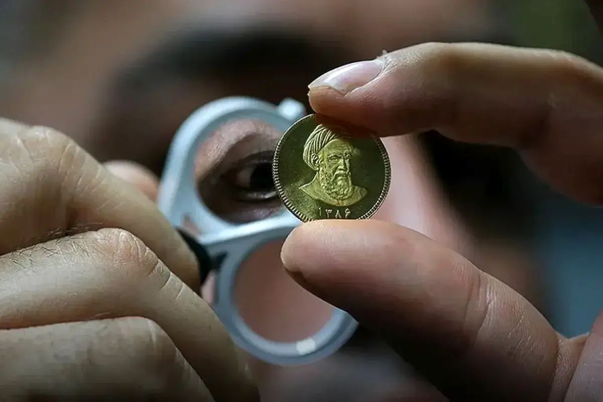 قیمت سکه تمام‌بهار آزادی به ۱۴۱ میلیون رسید | هشدار درباره رواج سکه‌های تقلبی در بازار