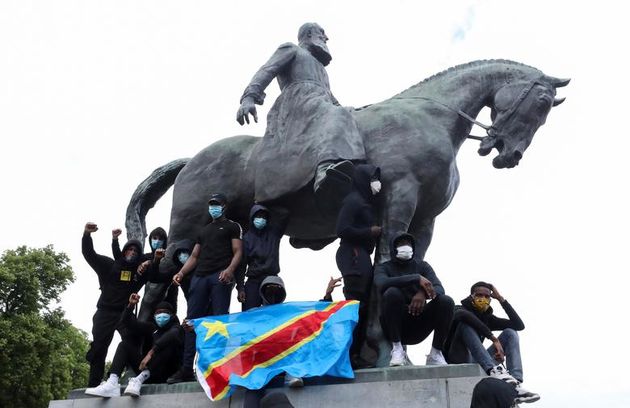 تصاویر| سرنگونی مجسمه پادشاهان و برده‌داران در اعتراضات ضدنژادپرستی