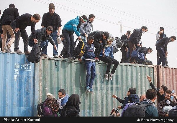 زائران اربعین در مرز مهران