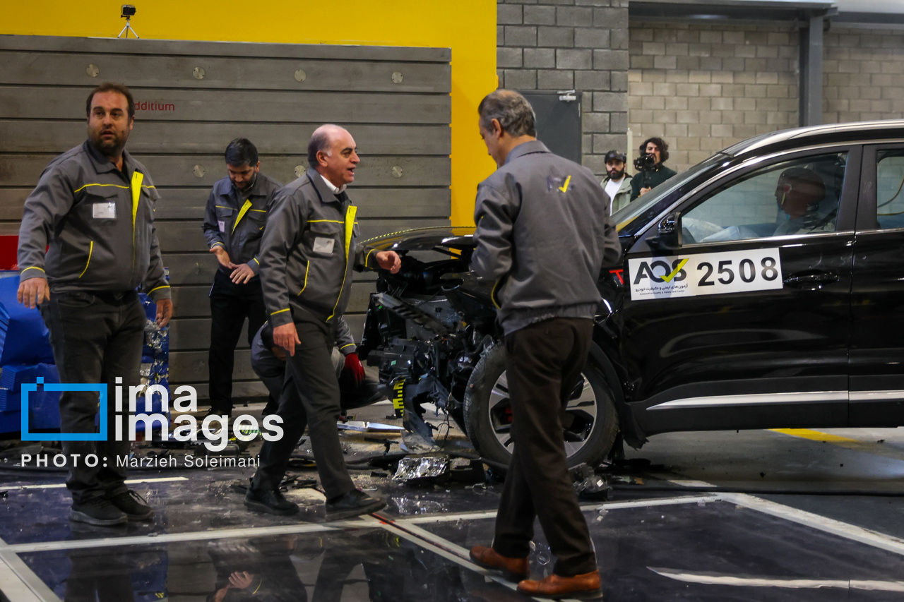 تست تصادف شرط تولید و واردات خودرو 