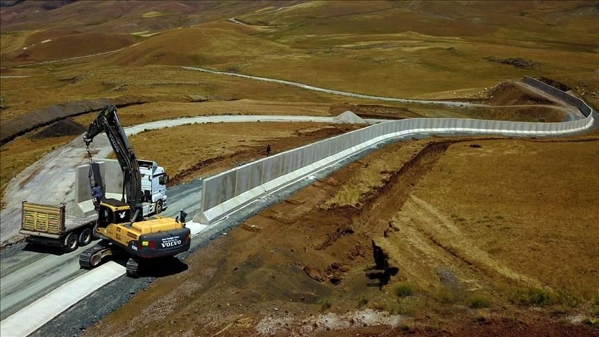 ترکیه مرز خود با ایران را دیوارکشی می کند+عکس
