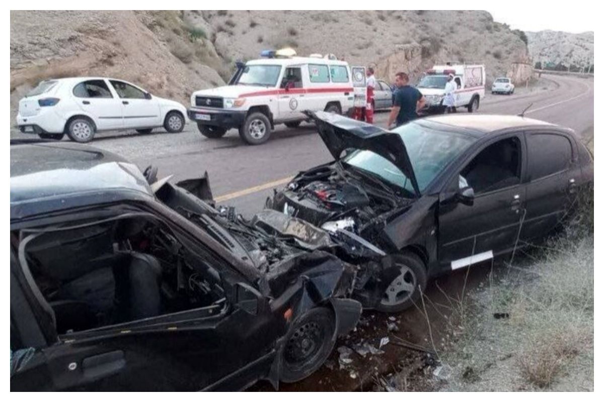 تصادف شدید 3 خودرو حادثه آفرید + تعداد مصدومان