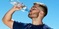 خطرات باورنکردنی نوشیدن آب سرد برای بدن