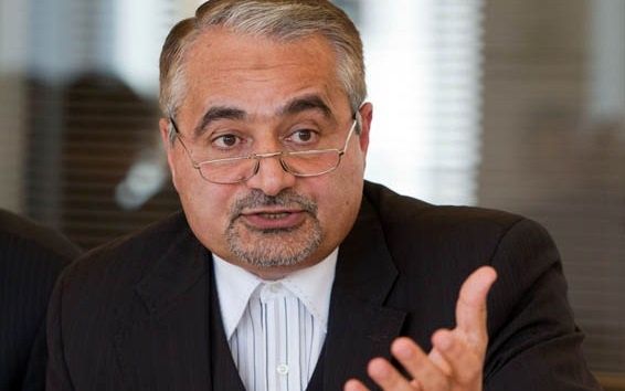 درخواست اردشیر زاهدی، داماد شاه از مسئولان ایران
