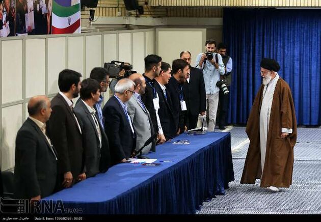 شرکت مقام معظم رهبری در انتخابات