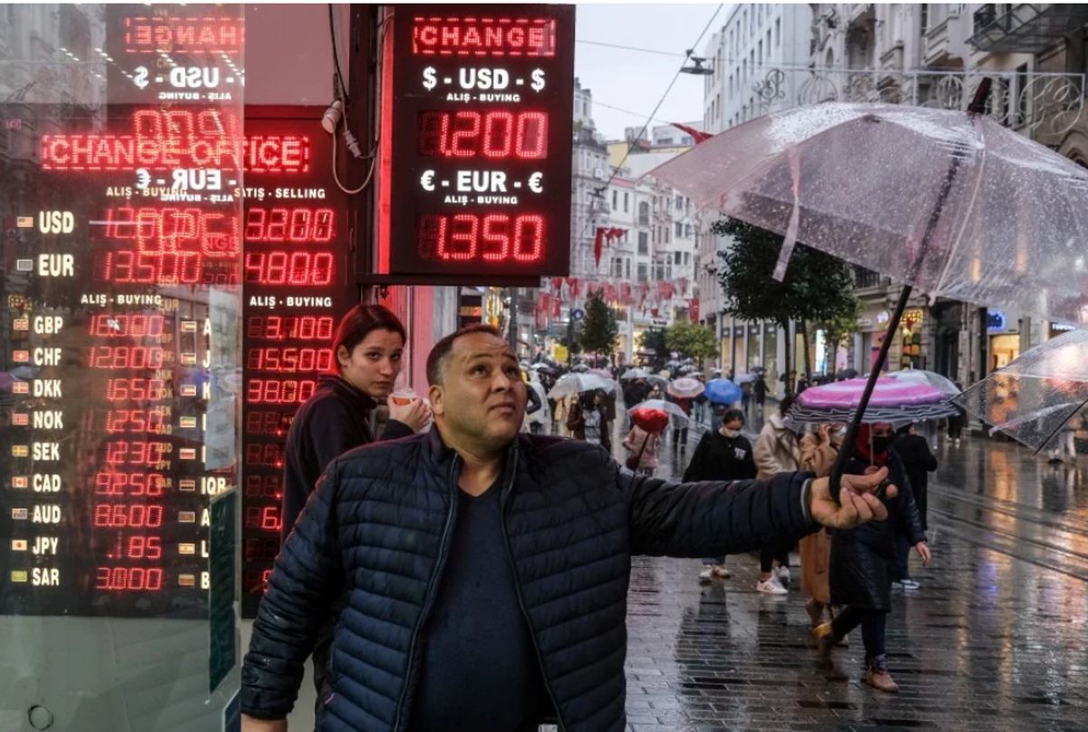 واکنش بازار دلار به سقوط لیر ترکیه/ سیگنال مهم استانبول به اسلامبول