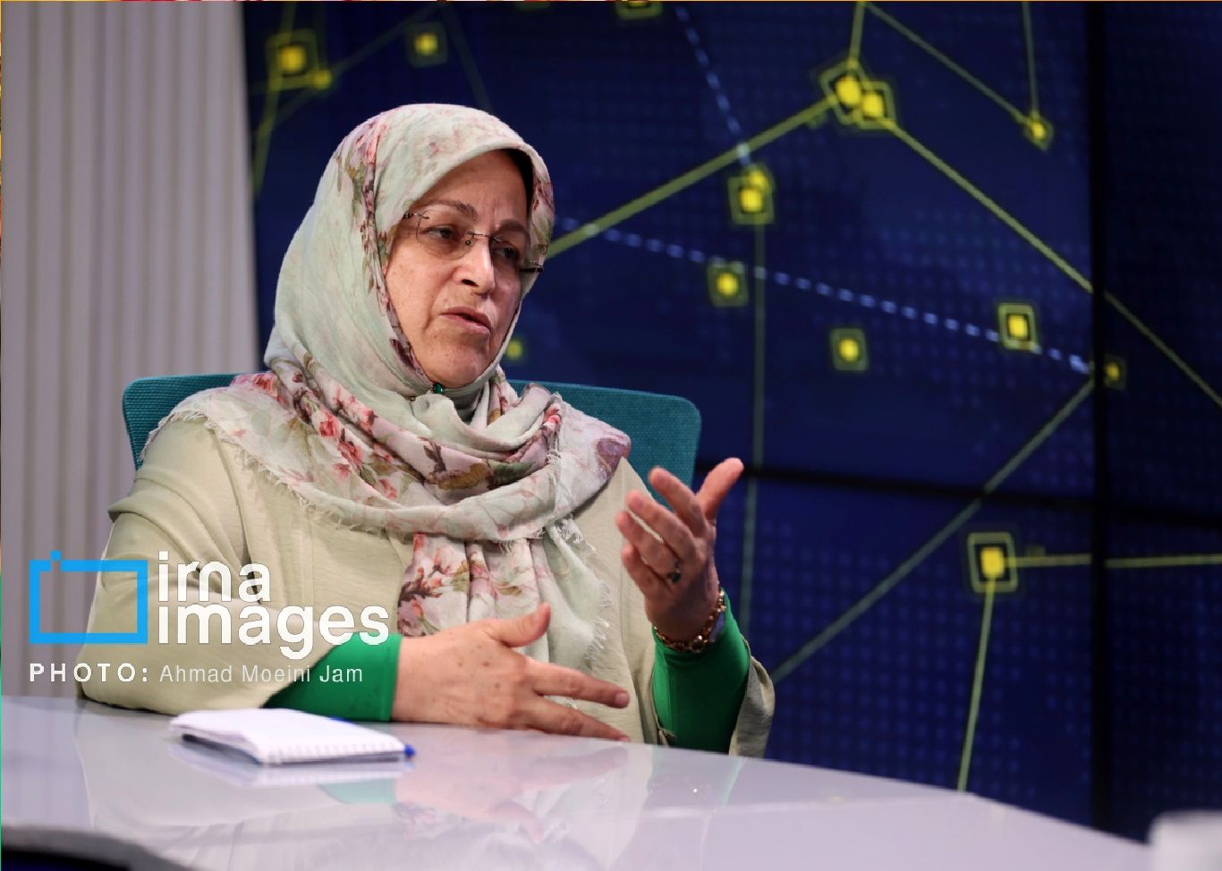 انتقاد آذر منصوری از مخالفان مذاکره: چه جایگزینی دارید؟/ مهار تندروها باید بخشی از پروژه وفاق پزشکیان باشد
