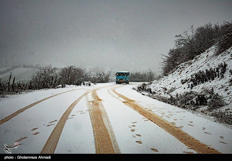 بارش برف و باران در جاده های این ۴ استان کشور
