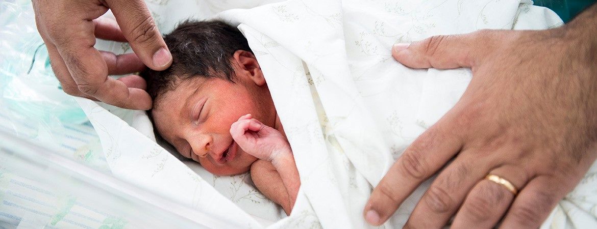 نوزادی با ۲۴ انگشت متولد شد!+ تصاویر