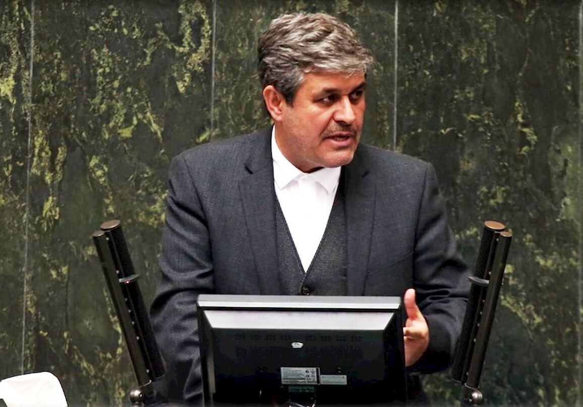 تاجگردون: دولت سندی مبنی بر عدم امکان اجرای برخی از احکام برنامه هفتم ارائه داده / در ادبیات اقتصادی، شرایط امروز ایران رکود تورمی قلمداد می شود