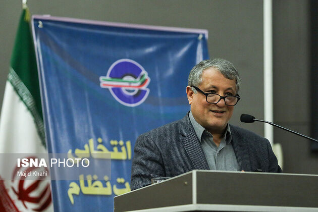  احمدی‌نژاد، قالیباف و جلیلی در گردهمایی اصلاح‌طلبانه