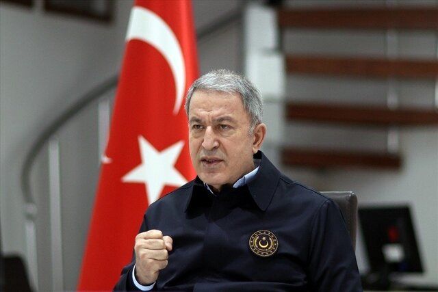 وزیر دفاع ترکیه به دریاداران بازنشسته هشدار داد