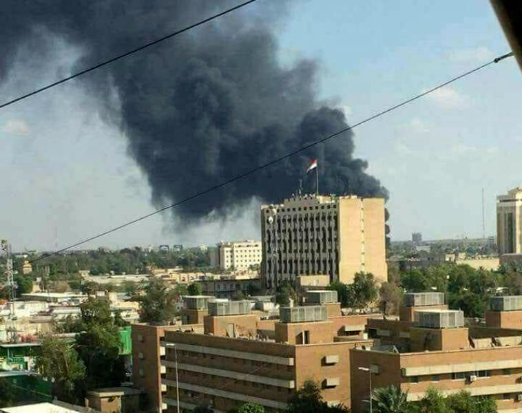 آتش سوزی سفارت آمریکا در عراق+عکس