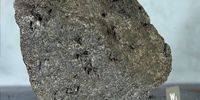 کشف جدید درباره یک نوع سنگ منحصربه‌فرد در ماه